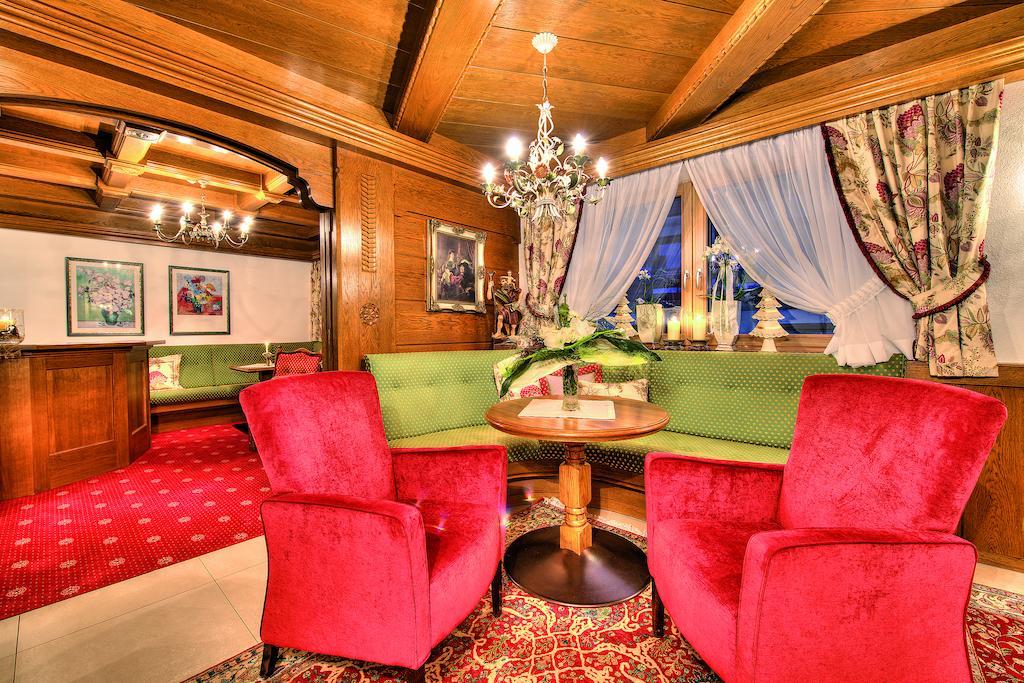 Hotel Garni Urezza 이스크글 외부 사진