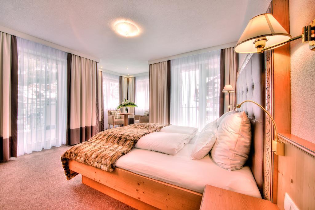 Hotel Garni Urezza 이스크글 외부 사진